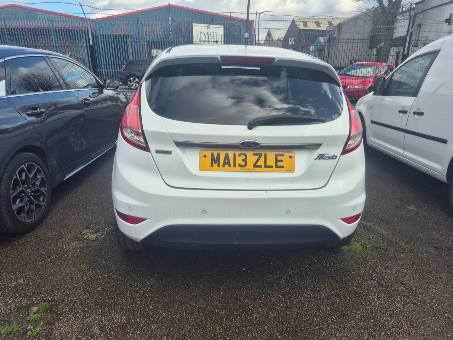 2013 Ford Fiesta – photo 3