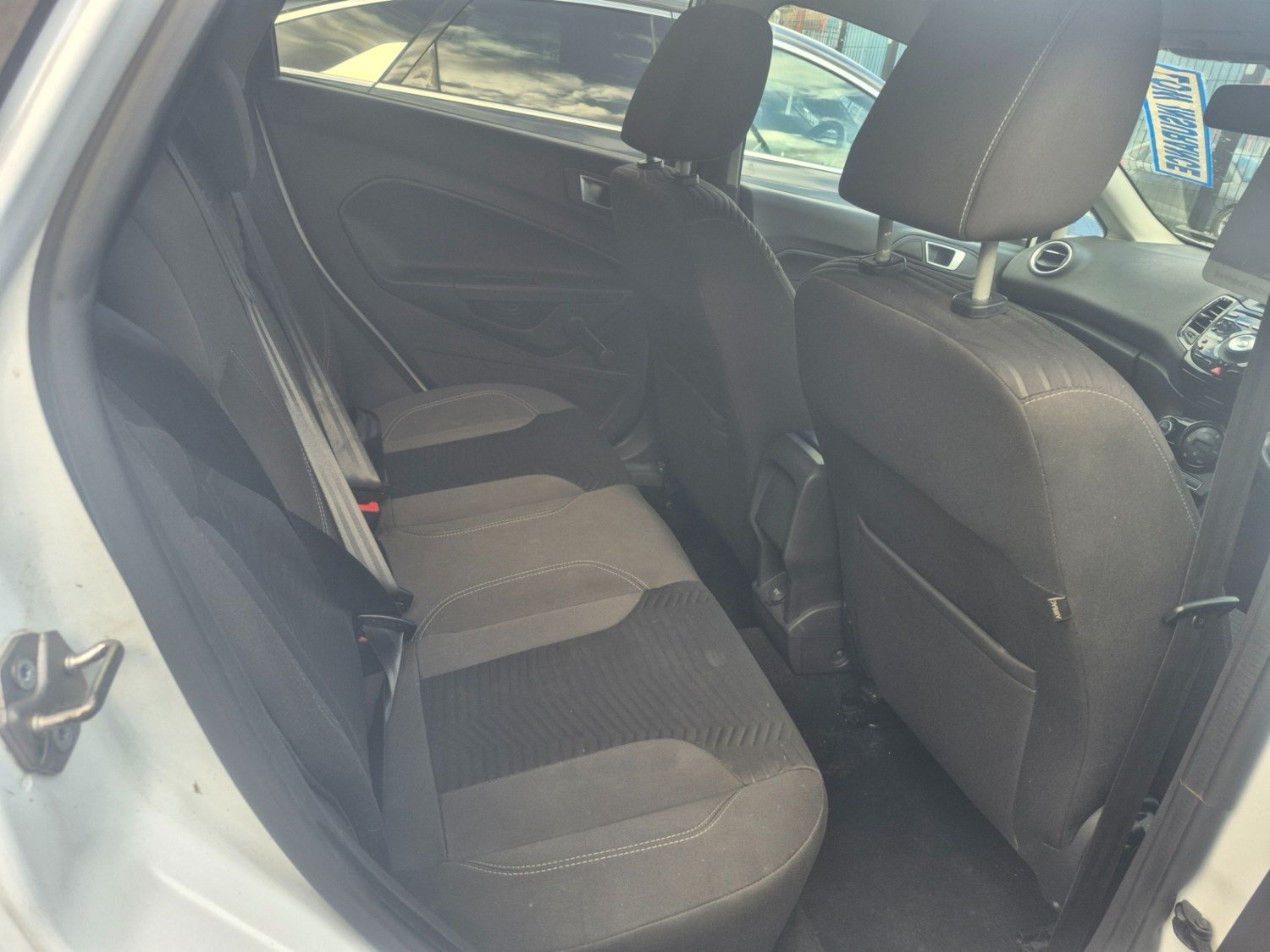 2013 Ford Fiesta – photo 4