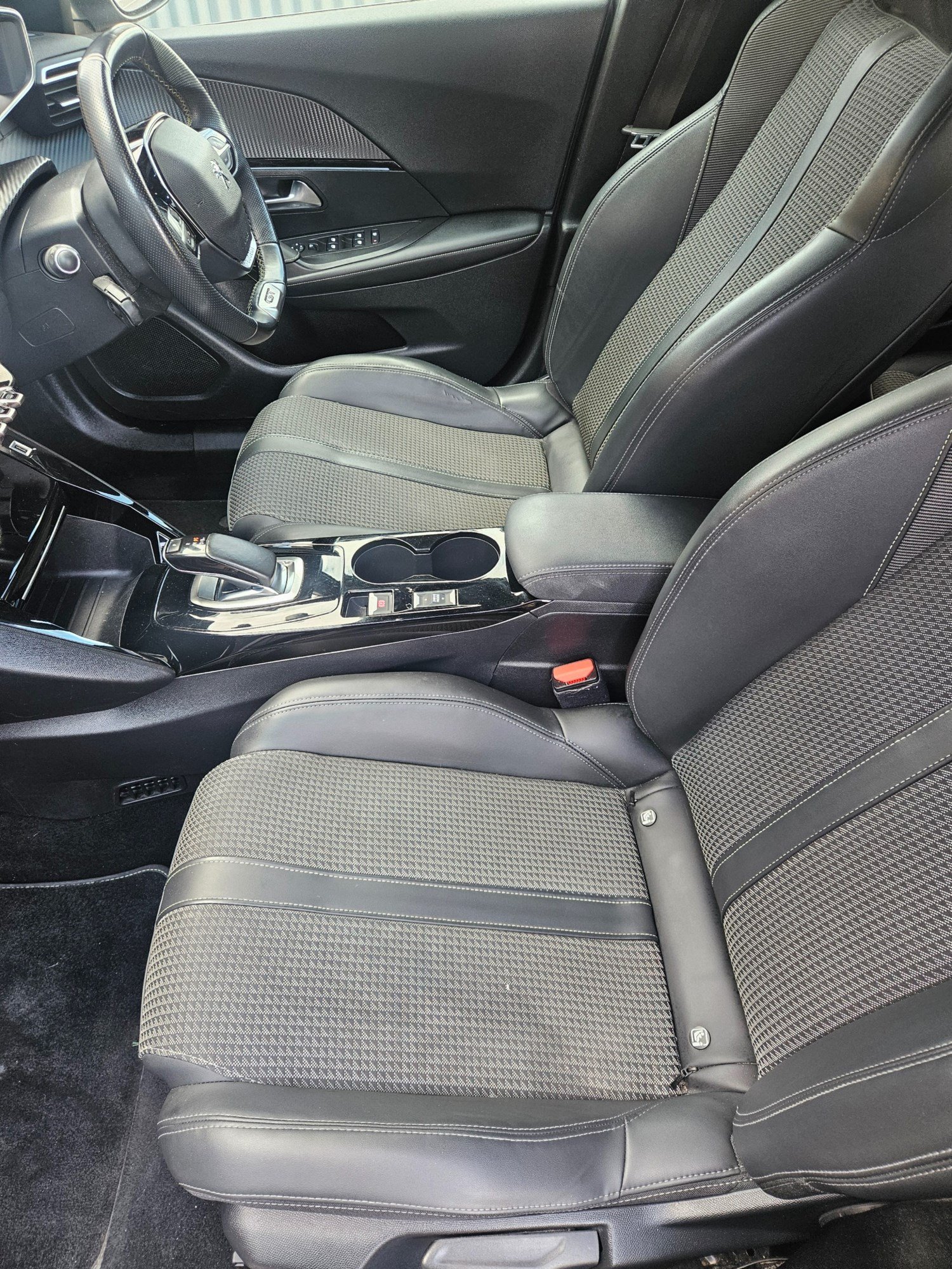 2020 Peugeot 2008 – photo 5