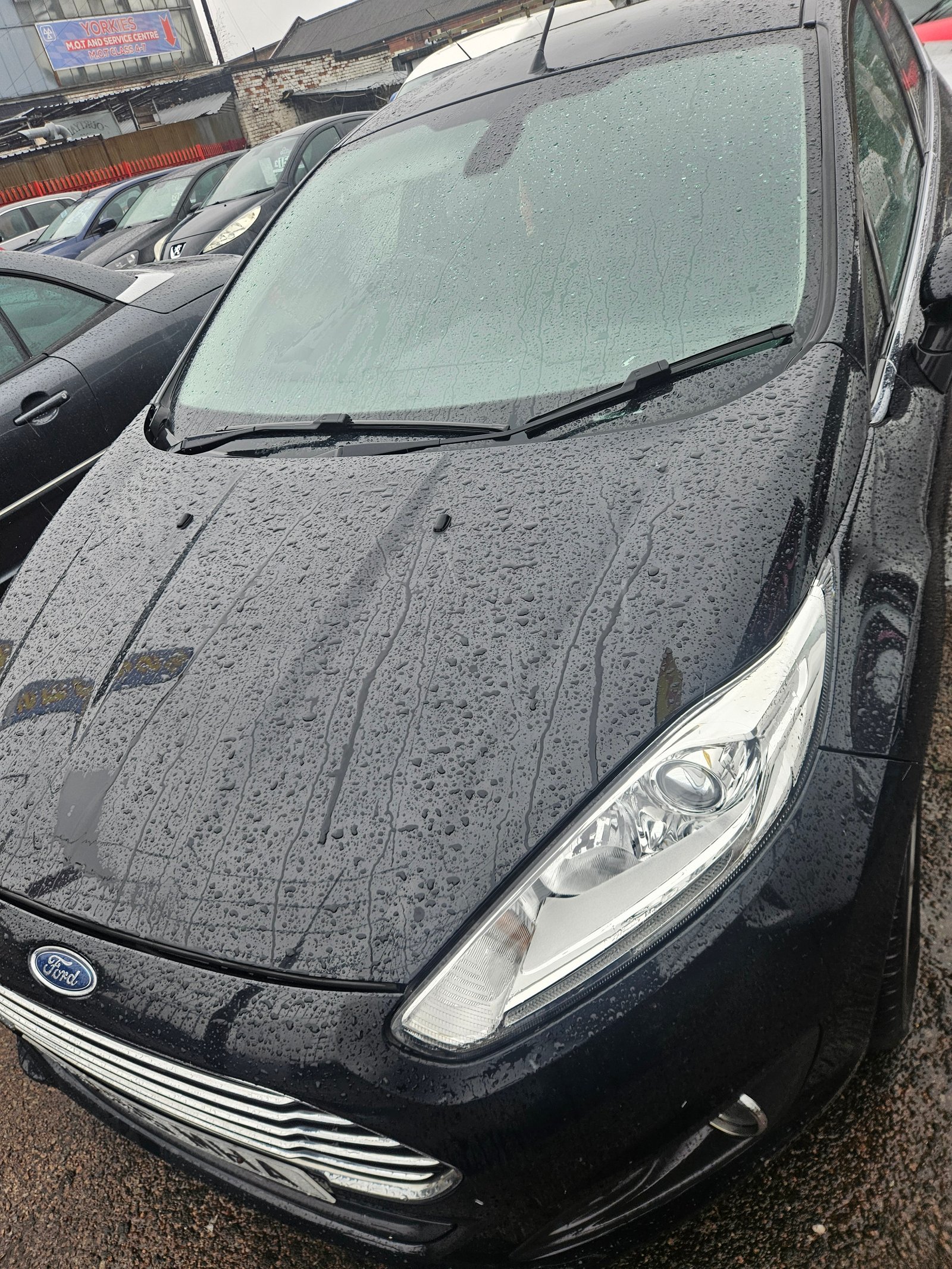 2016 Ford fiesta  titanium – photo 2